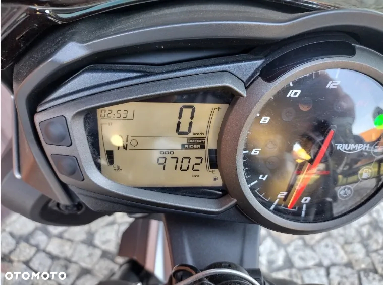 Triumph Street Triple - 6