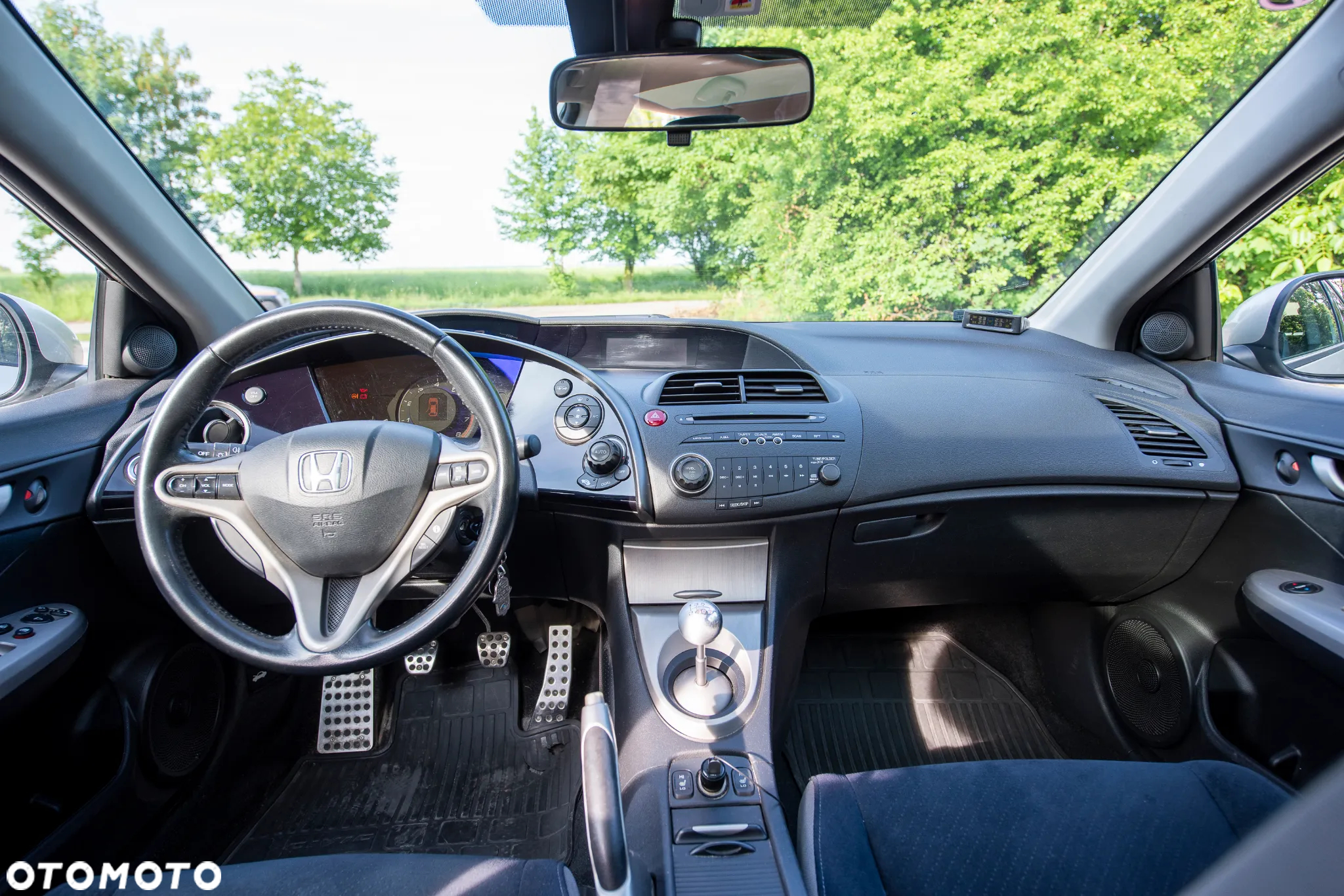 Honda Civic 1.8 Executive - 23
