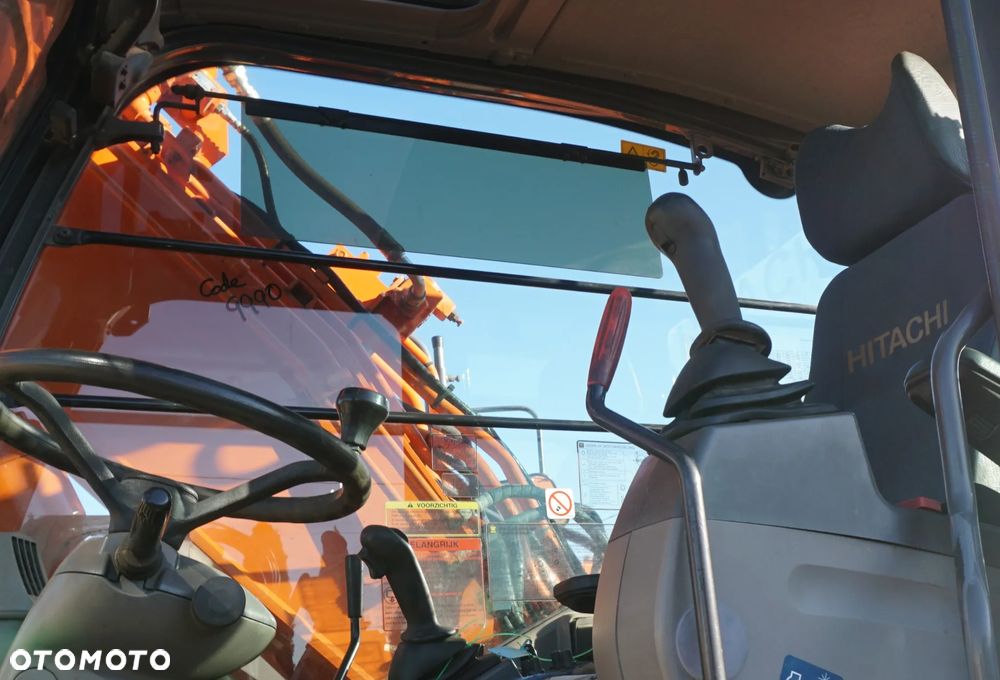 Hitachi ZX 140 W - 8