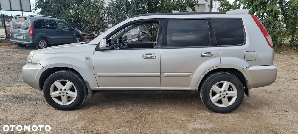 Nissan X-Trail 2.2 dCi Sport - 12