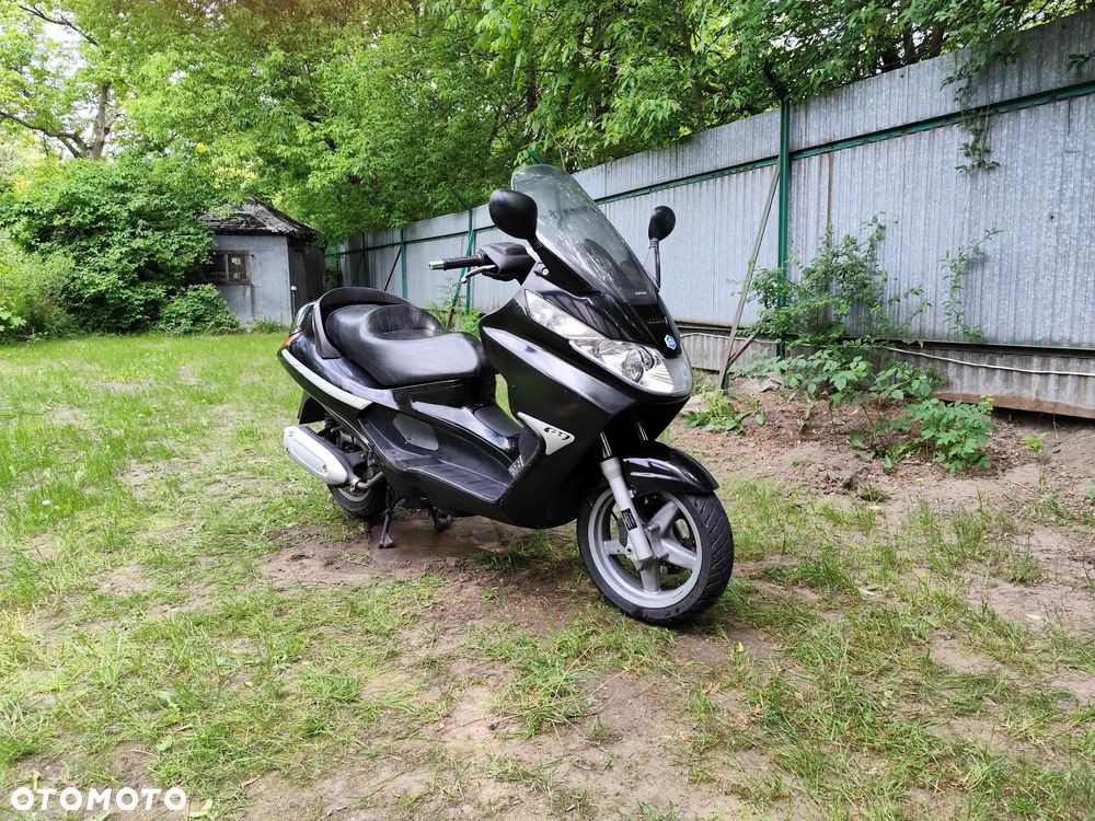Piaggio X8 - 2