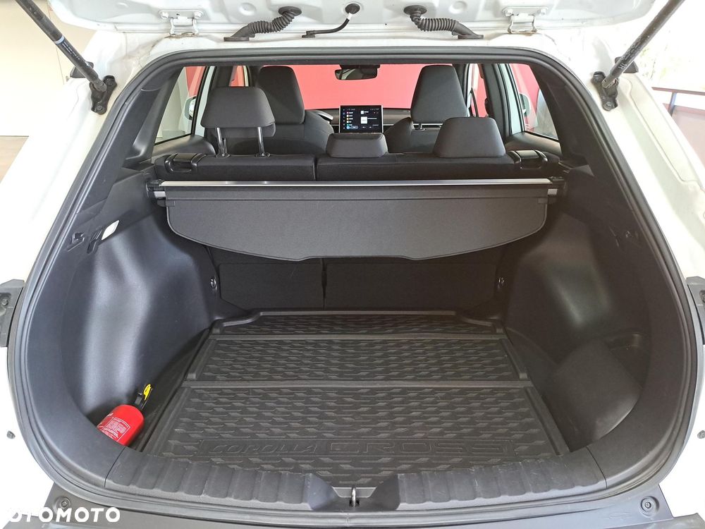 Toyota Corolla Cross - 8