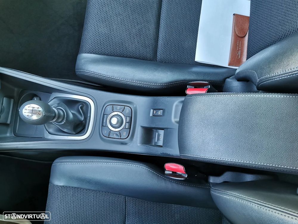 Renault Mégane Sport Tourer 1.5 dCi Dynamique - 8