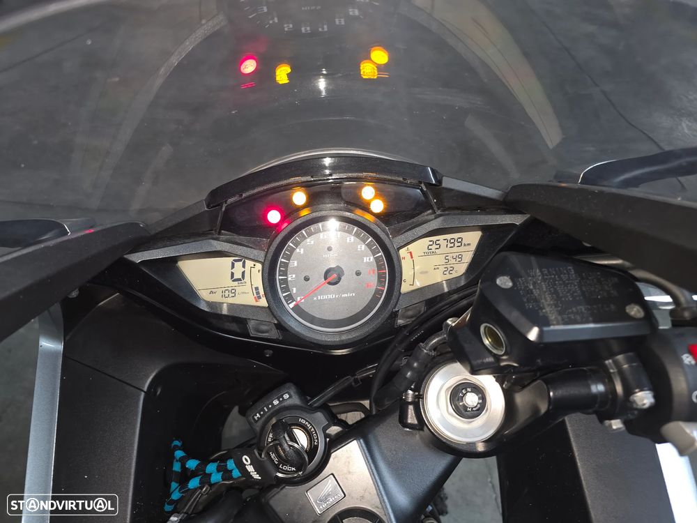 Honda VFR 1200f Versão 2013 Manual - 9