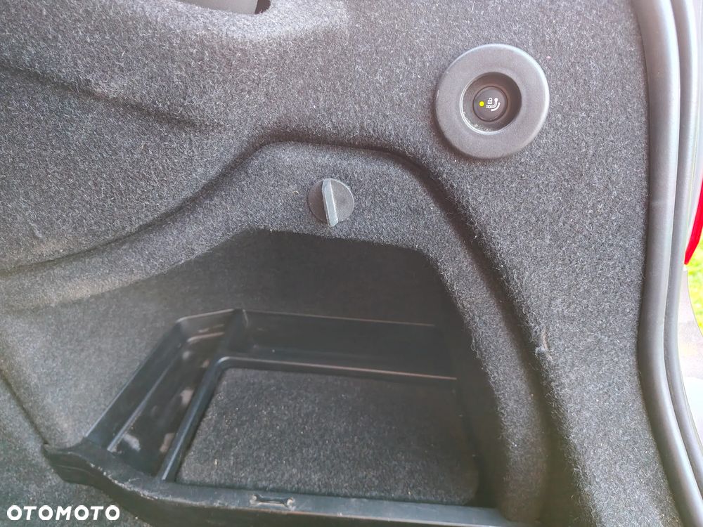 BMW Seria 3 316d - 23