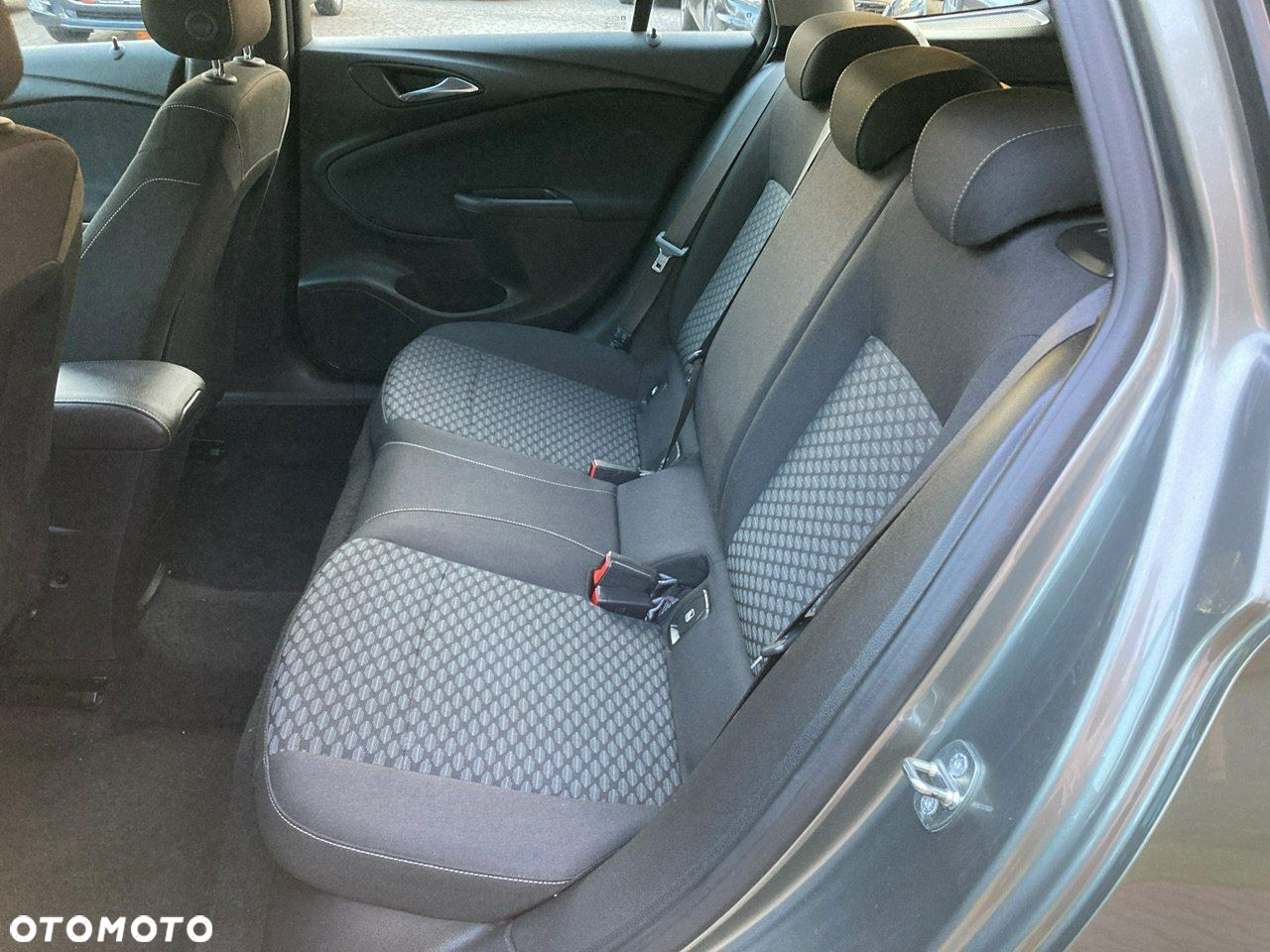 Opel Astra - 11