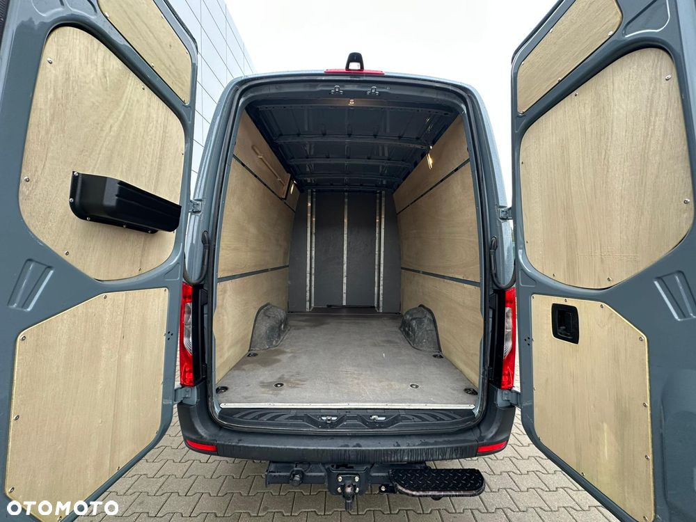 Mercedes-Benz Sprinter - 8