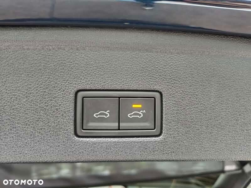 Volkswagen Touareg - 9