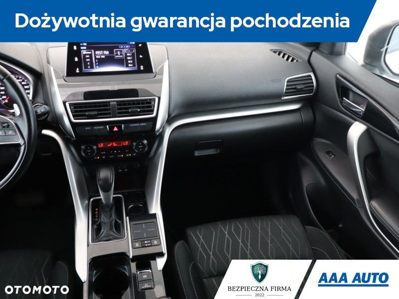 Mitsubishi Eclipse Cross - 10