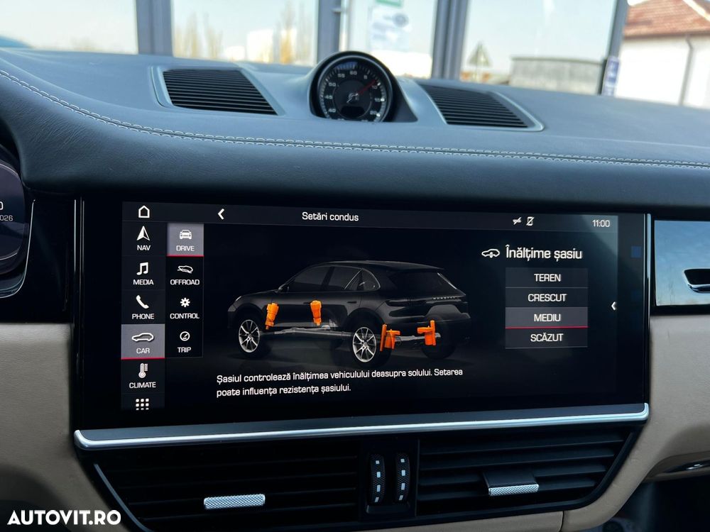 Porsche Cayenne - 27