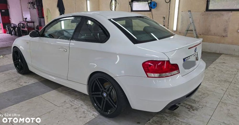 BMW Seria 1 123d - 3
