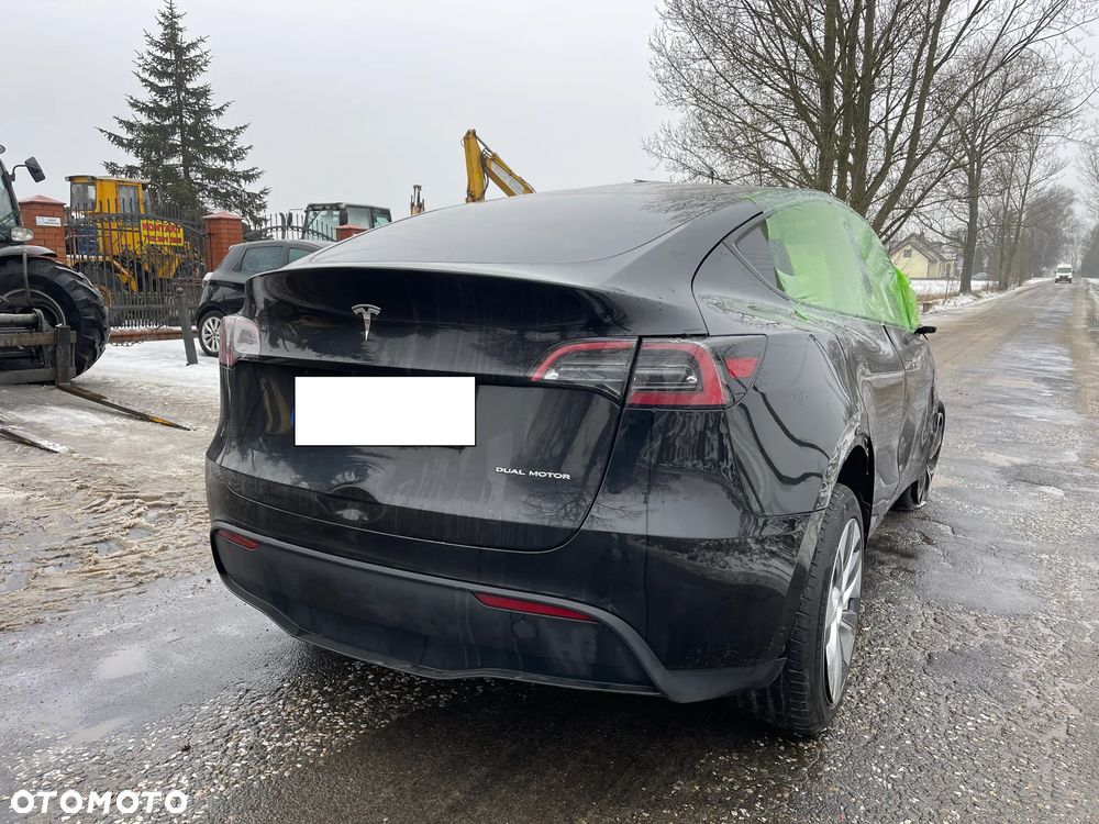 Tesla Y Long Range Dual Motor AWD - 30