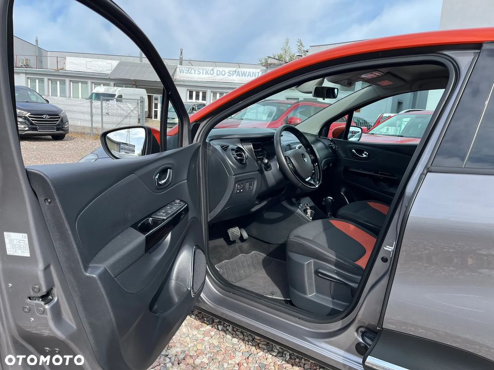 Renault Captur - 16