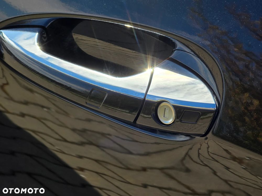 Mercedes-Benz Klasa E - 32