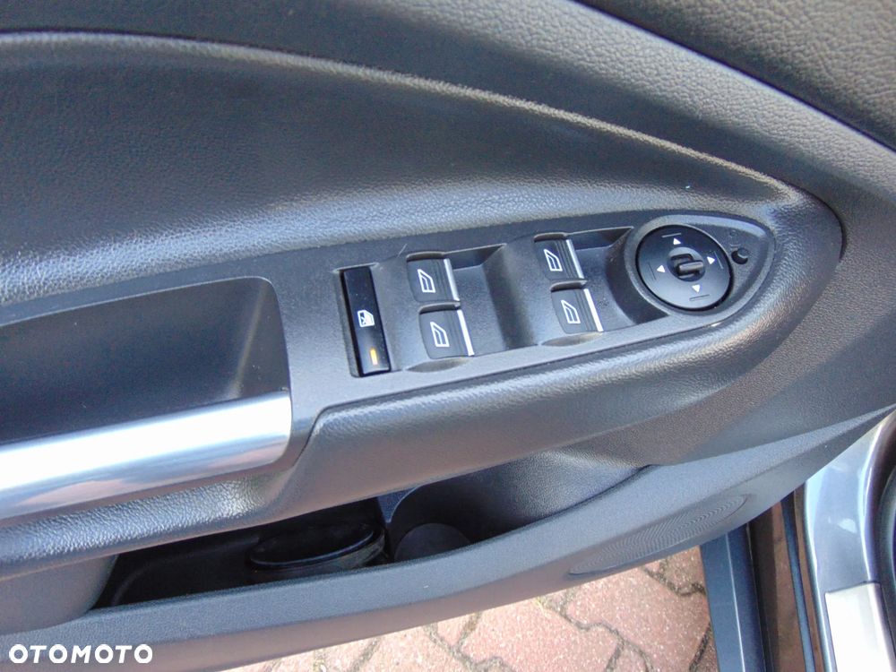 Ford Kuga 2.0 TDCi 2x4 ST-Line - 29