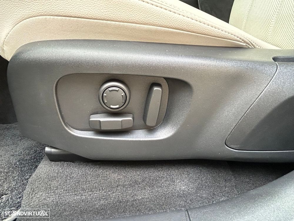 Land Rover Range Rover Velar 2.0 P400e AWD S - 24