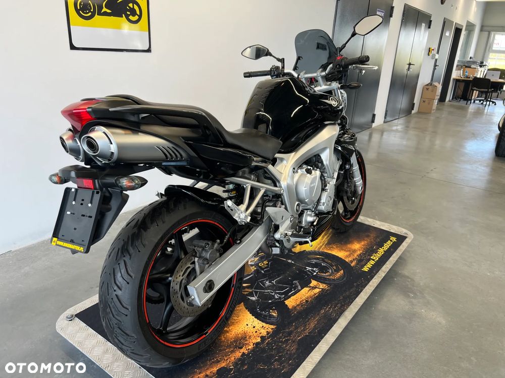 Yamaha FZ6 - 28
