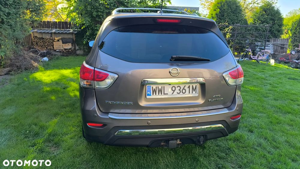 Nissan Pathfinder - 5
