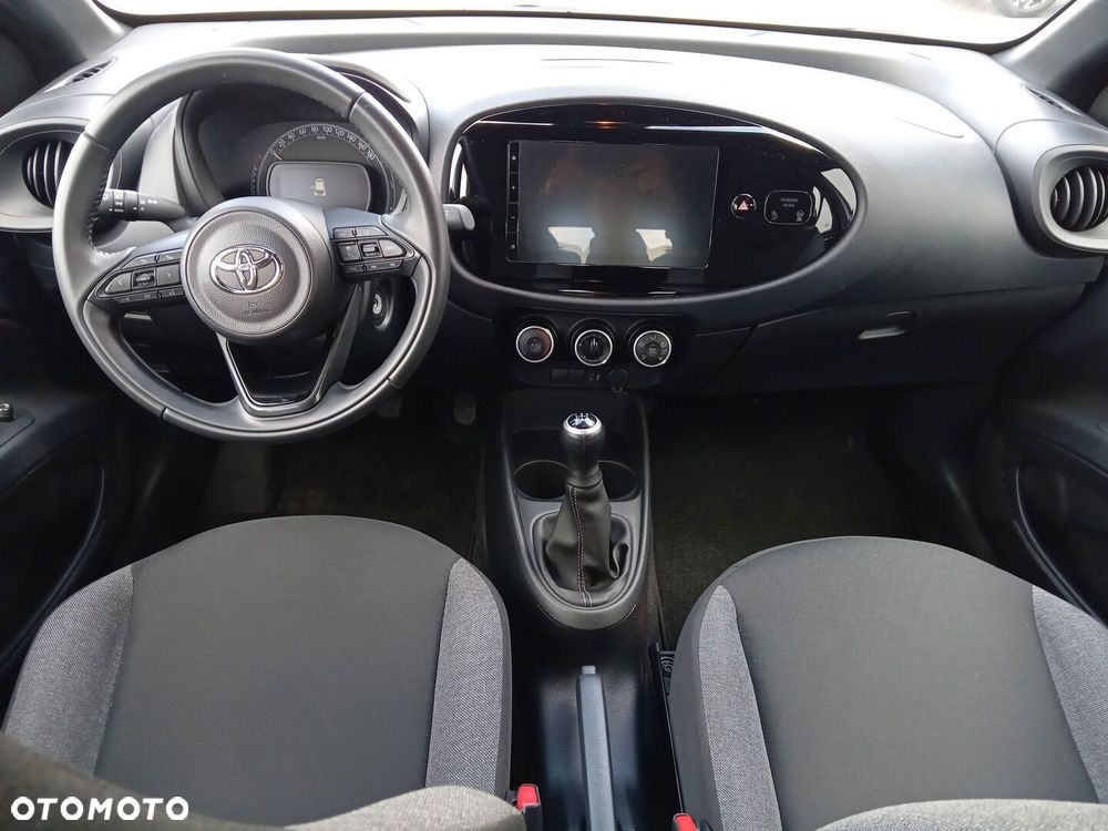 Toyota Aygo X - 15