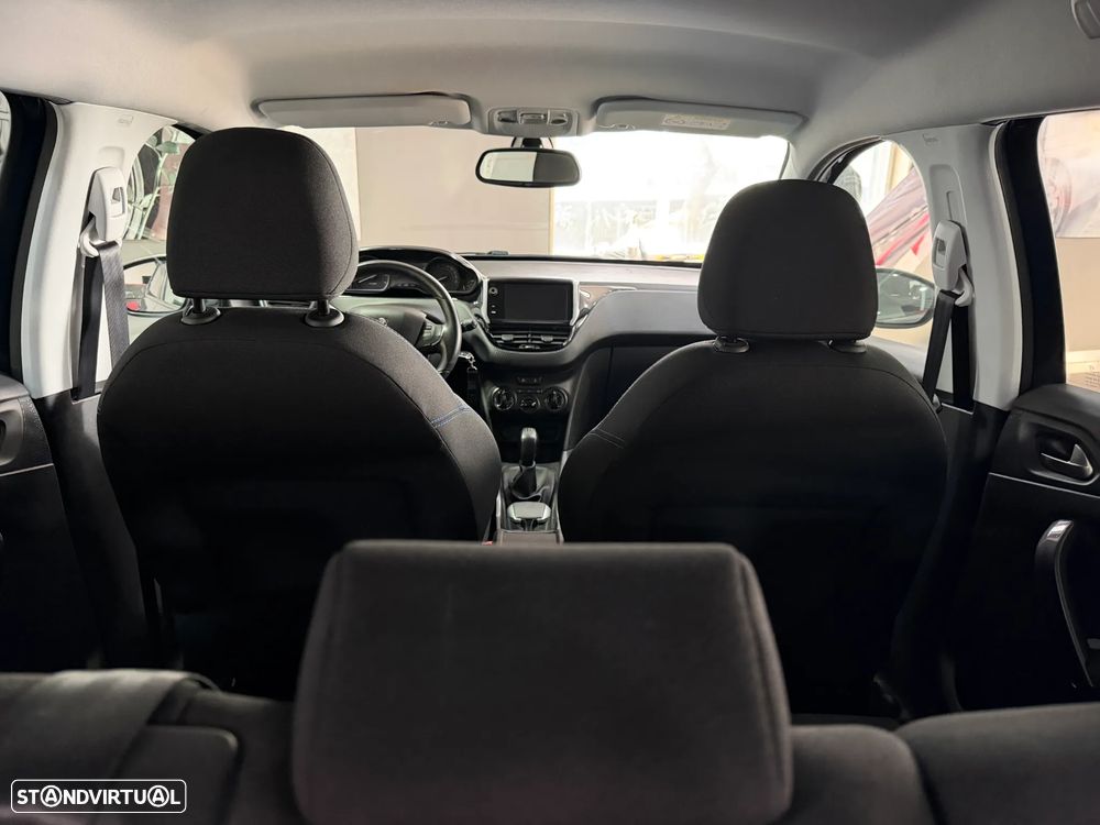 Peugeot 2008 1.2 PureTech Style - 23