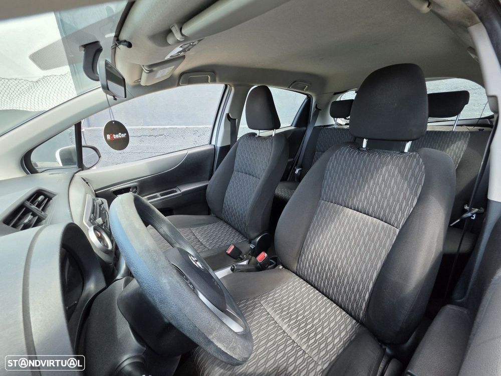 Toyota Yaris 1.0 VVT-i ACtive+AC - 2