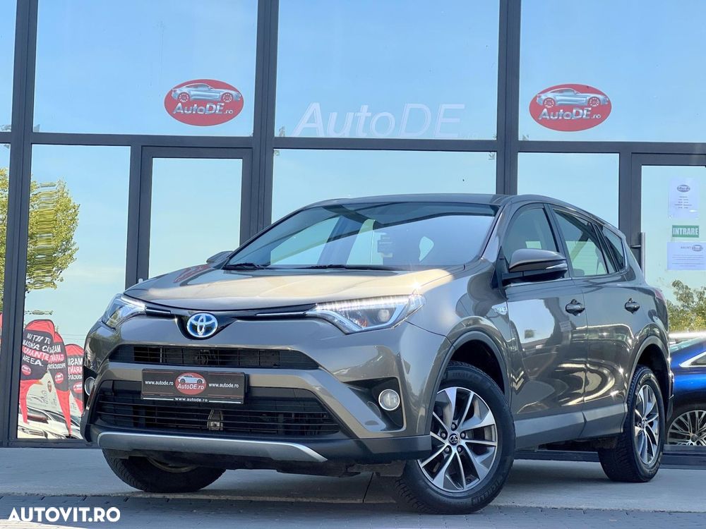 Toyota RAV4 - 1