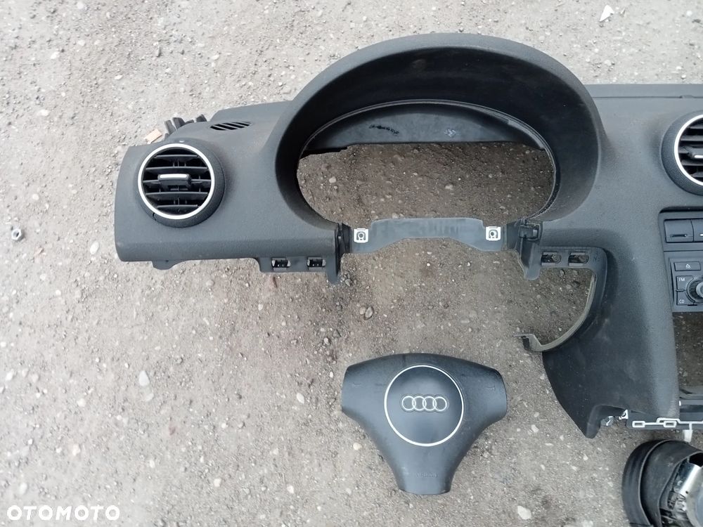 DESKA ROZDZIELCZA AUDI A 3 8P PODUSZKI PASY - 2