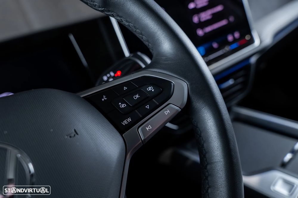 VW Passat Variant 2.0 TDi Business DSG - 13