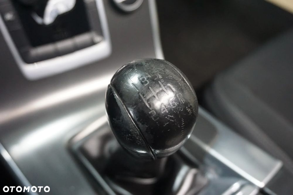 Volvo V60 D3 Momentum - 33