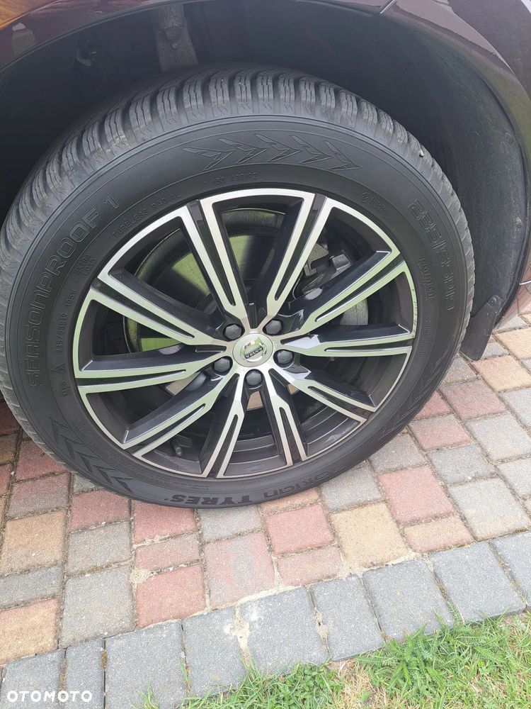 Volvo XC 60 B5 D AWD Inscription - 9