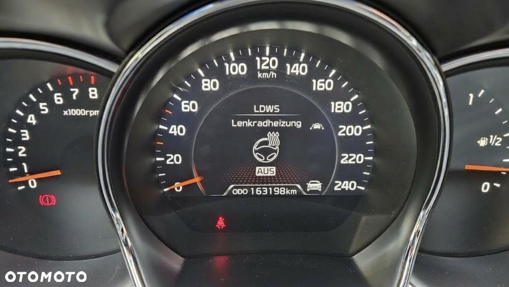Kia Ceed - 22