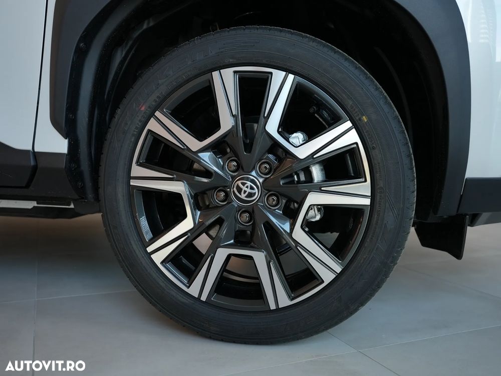 Toyota Yaris Cross - 10