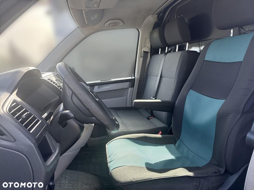 Volkswagen Transporter - 9