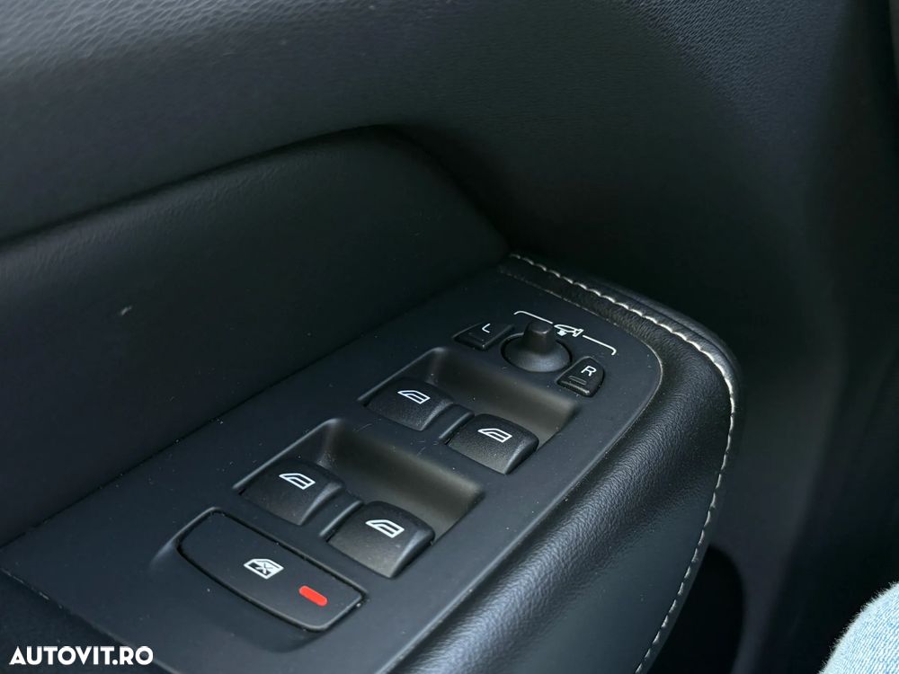 Volvo XC 60 T5 Geartronic RDesign - 25