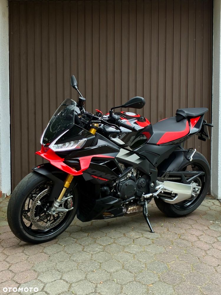 Aprilia Tuono - 1