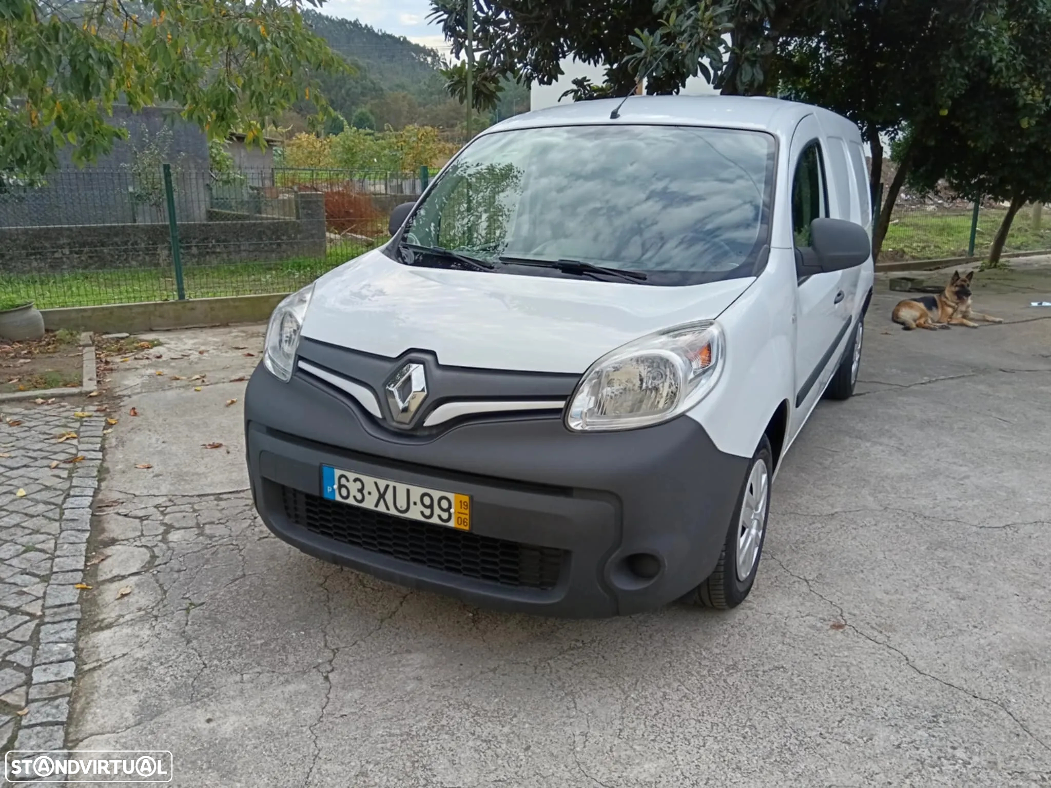 Renault Kangoo 1.5 Dci MAXI 3 LUGARES - 4