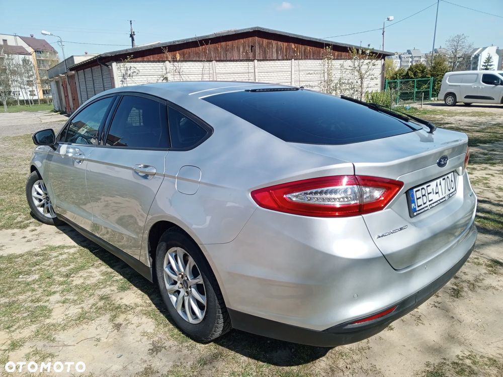 Ford Mondeo 1.5 EcoBoost Ambiente Plus - 11