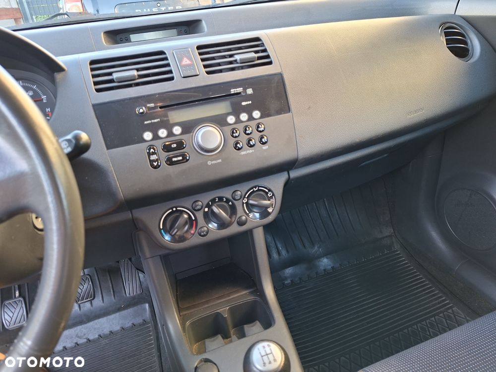 Suzuki Swift 1.3 GC (klm) - 10
