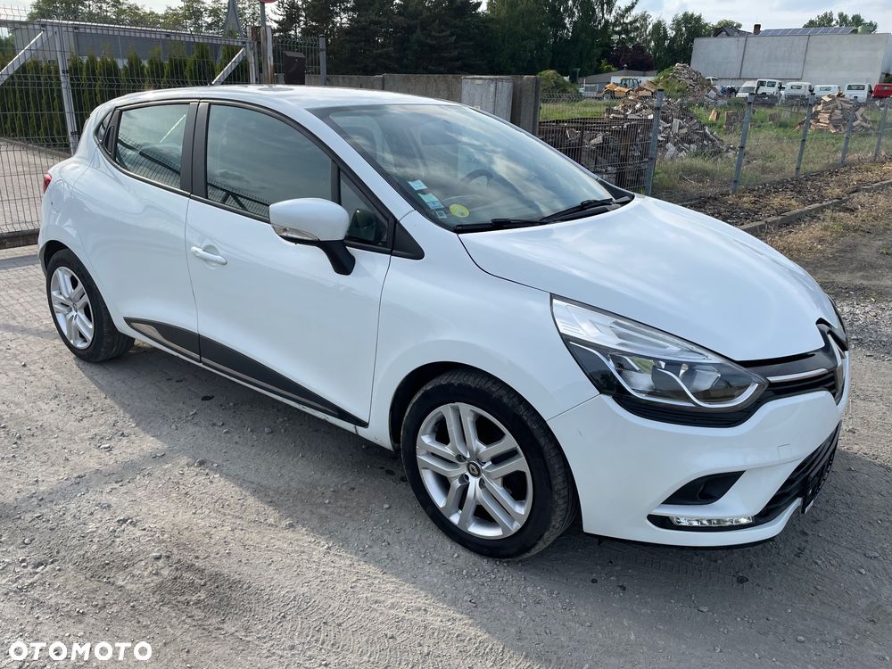 Renault Clio - 6