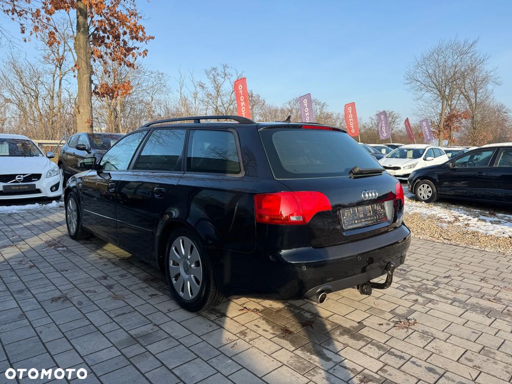 Audi A4 Avant 2.0 FSI - 12