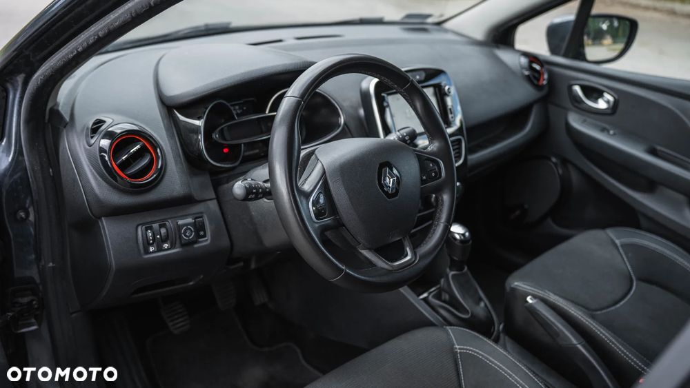 Renault Clio 0.9 TCe Limited - 16