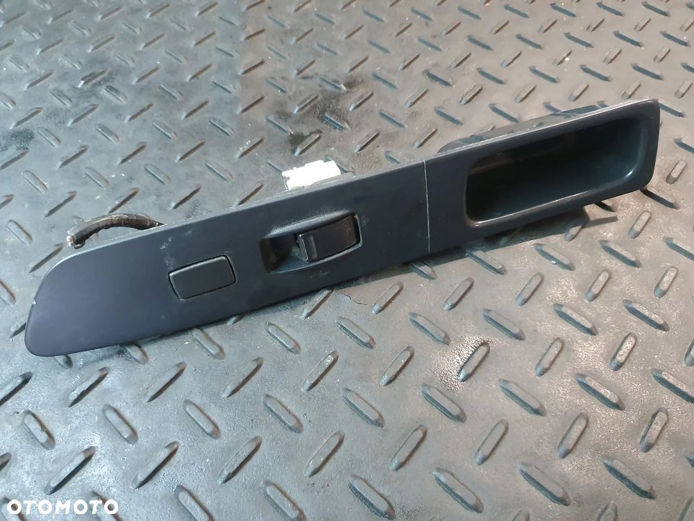 PRZEŁĄCZNIK SZYBY PRAWY PRZÓD SUBARU IMPREZA 2 EUROPA - 1