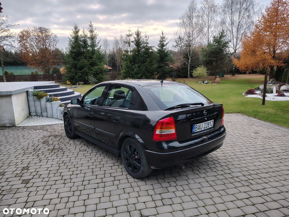 Opel Astra - 17