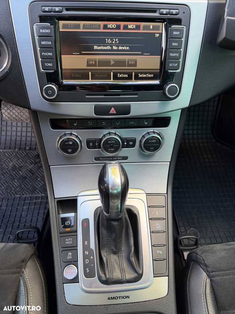 Volkswagen Passat CC 2.0 TDI BMT DSG 4Motion - 11