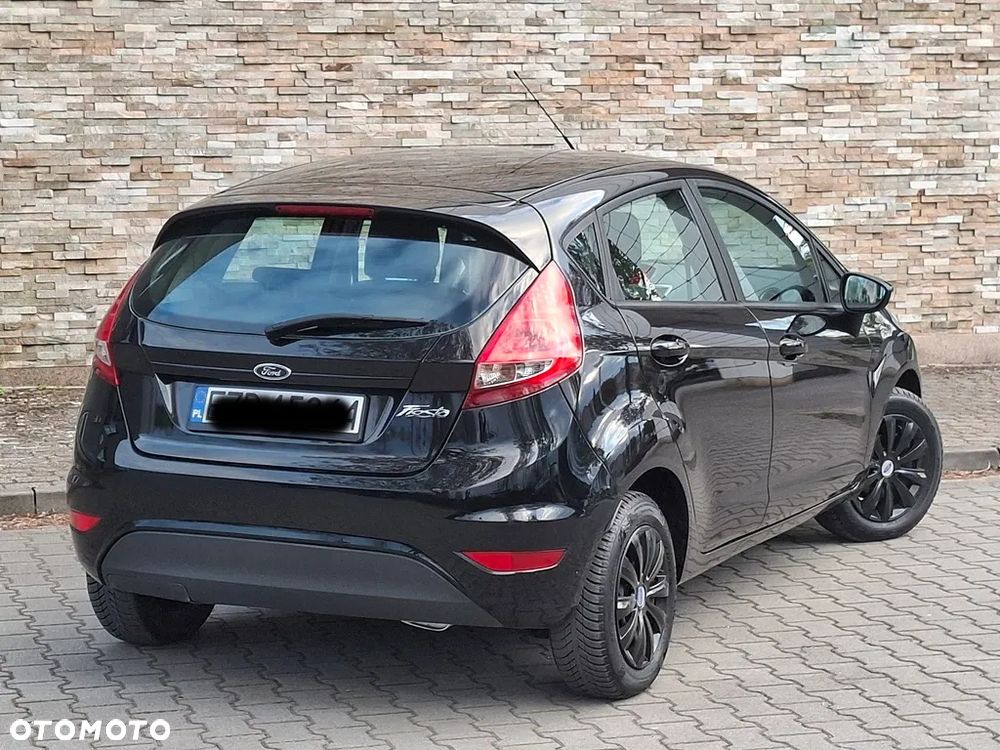 Ford Fiesta 1.25 Champions Edition - 26
