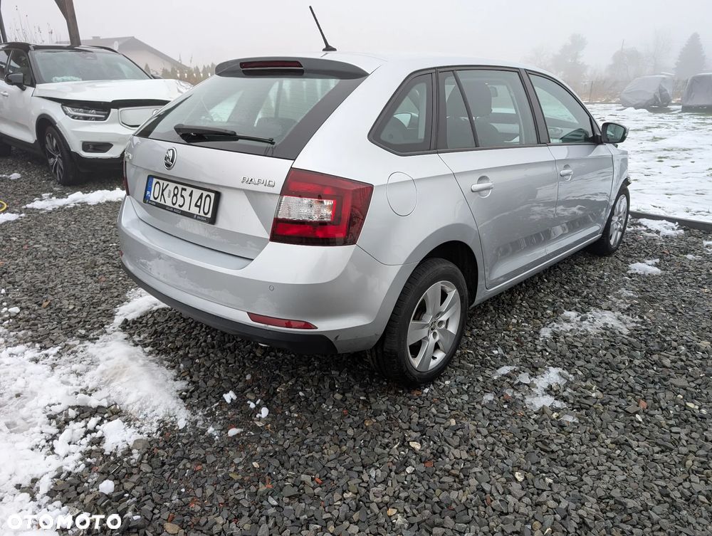 Skoda RAPID 1.0 TSI Active - 2