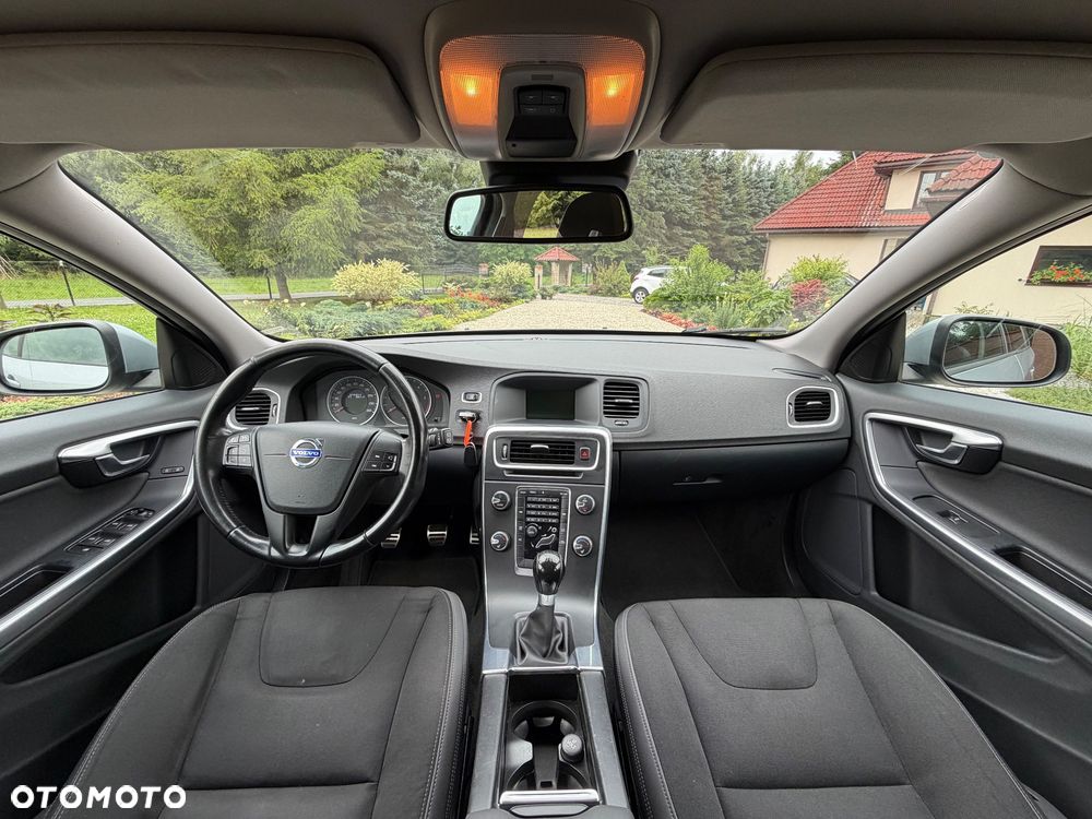 Volvo V60 D2 Kinetic - 25