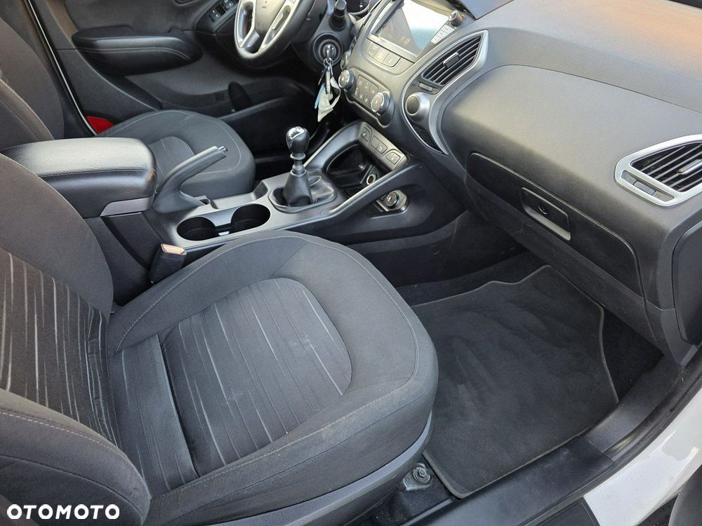 Hyundai ix35 - 16