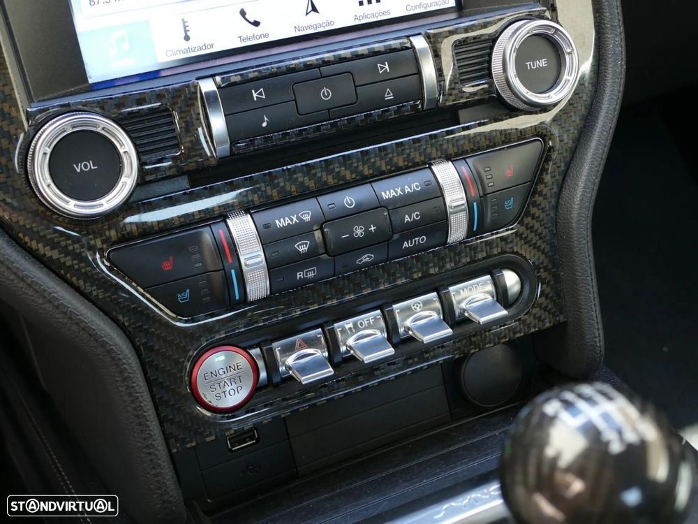 Ford Mustang - 28