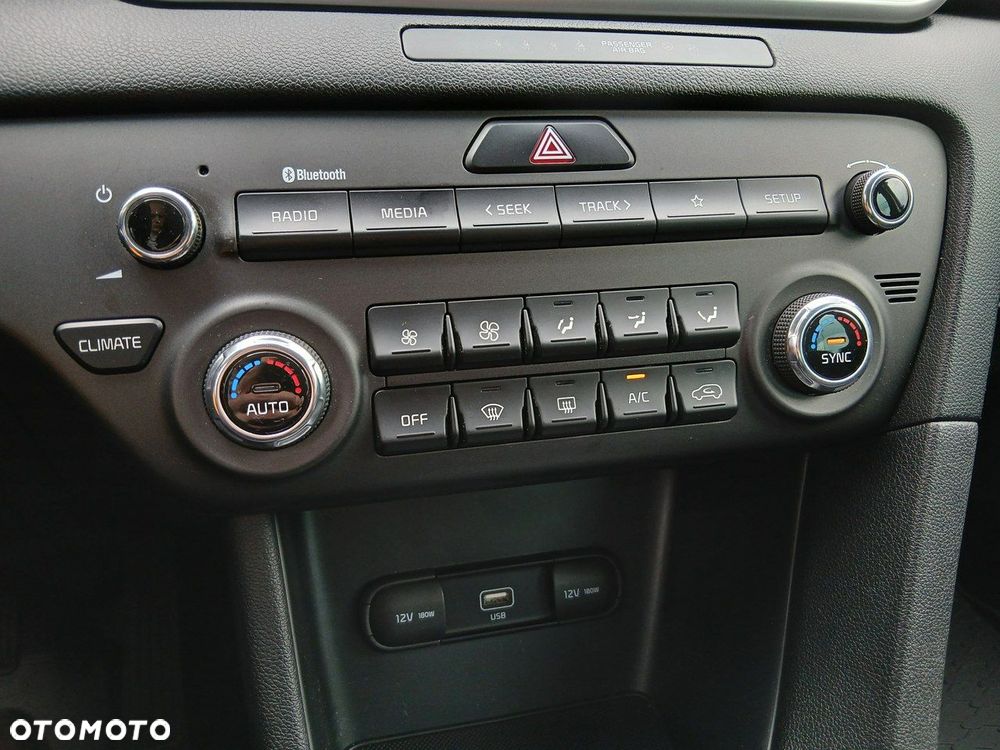 Kia Sportage 1.6 T-GDI M 4WD - 26